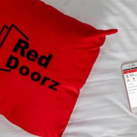 Reddoorz Plus At Hotel Negeri Baru Lodaya Puncak Bogor Exterior foto